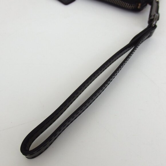 Authentic BURBERRY 3463625 60E Check pattern Pouch PVC/Patent leather [Used] - Picture 5 of 6